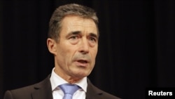 Glavni taknik NATO-a Anders Fogh Rasmussen, februar 2012. godina