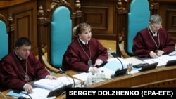 Суд послався на те, що за Конституцією «носієм суверенітету і єдиним джерелом влади в Україні є народ»