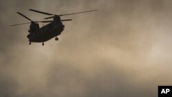 Американский военный вертолет Chinook