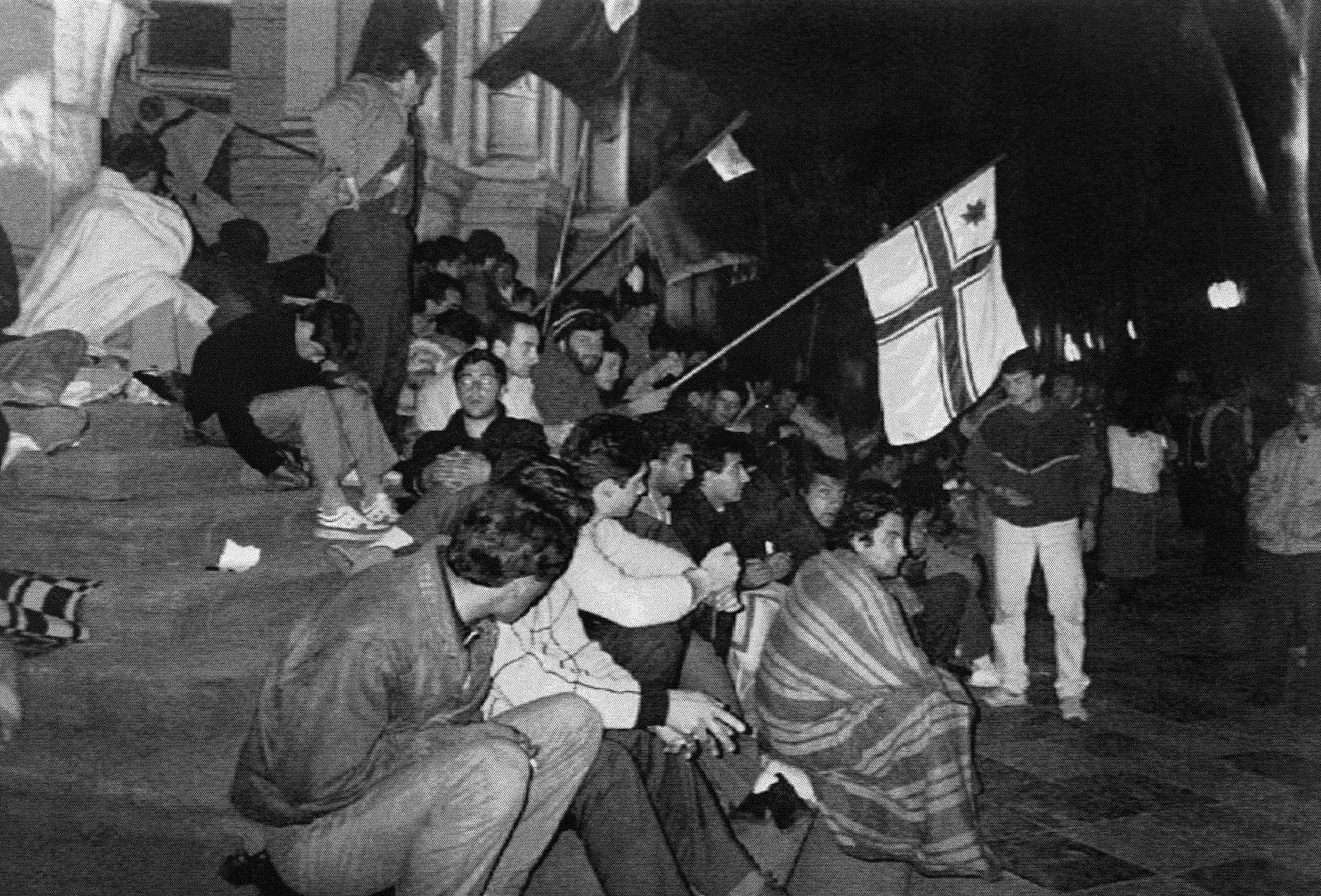 Грузия после ссср. Тбилиси 1989 9 April.. Тбилиси 89 год. 9 Апреля 1989 года в Тбилиси. Тбилиси 1989 разгон демонстрации.