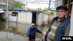 Из-за разлива реки Куры жители 20 сел Сабирабадского района Азербайджана эвакуированы и размещены в соседних селах