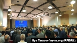 Киевта кырымтатар халкы Корылтае конференциясендә катнашучылар