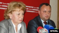 2009. Igor Dodon și Zinaida Greceanîi pe când apărau cauza comunistă