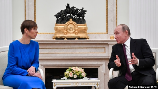 Президенты Эстонии и России Керсти Кальюлайд и Владимир Путин в ходе встречи в Москве, 18 апреля 2019 года
