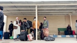 د ایران د پیسو د ارزښت ټيټیدو افغان کډوال اړ کړي بېرته خپل هېواد ته ستانه شي
