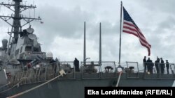 Эсминец USS Ross (DDG 71)​ «Росс» , архивное фото
