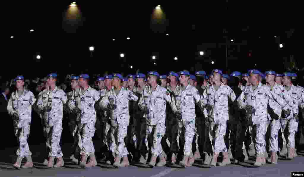 Albania -- Albania's special army forces march during a parade to celebrate the country's 100th anniversary of independence in Tirana, 28Nov2012