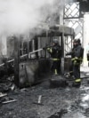 Гасіння пожежі у Харкові, що виникла внаслідок влучення російського дрона
