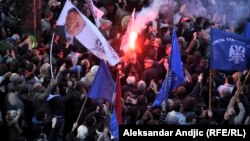 Мітынг прыхільнікаў сэрбскай радыкальнай партыі ў Бялградзе, 15 лістапада 2014