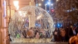 HUNGARY- People visit the Christmas market in Debrecen, Hungary, 22 December 2024