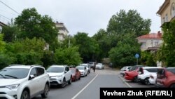 У цьому місці на вулиці Генерала Петрова планується обладнати в'їзд до тунелю