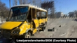 Наслідки російського удару по маршрутному таксі в Херсоні, 11 березня 2026 року