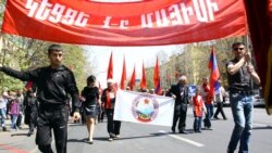 Կոմկուսի շքերթն անցավ «Ինչու՞ գողացաք մեր քվեները» կարգախոսի տակ