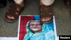 Slika premijerke Šeike Hasina na protestu u Lahoreu, Bangladeš (ilustrativna fotografija, 2013.)
