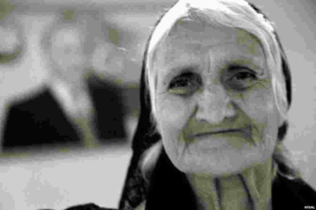 "Qocalar evi" - sonuncu dayanacaq #9