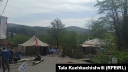 საპროტესტო აქციის მონაწილეთა კარვები