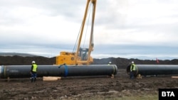 Будівництво вертикального газового коридору в Болгарії, стратегічної ініціативи міжнародного значення в енергетичному секторі. Село Ветріно, 28 жовтня 2025 р.