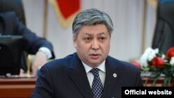 Тышкы иштер министри Эрлан Абдылдаев