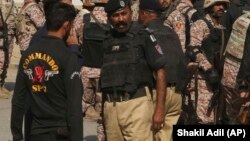 ارشیف، د پاکستاني سرتېرو یو انځور
