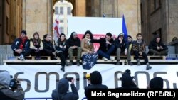 Proteste la Tbilisi, în apropierea parlamentului.