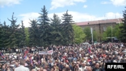 The Armenian National Congress was able to announce the rally in Gyumri on local TV, something it couldn't do in Yerevan.