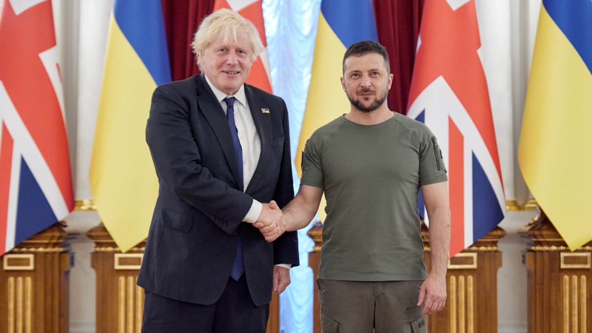 Джонсон у Києві анонсував новий пакет військової допомоги ЗСУ від Великої Британії