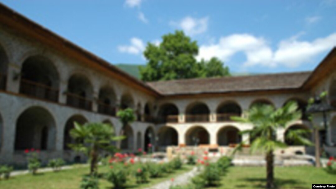 Şəki, «Yuxarı karvansaray» oteli