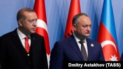 Recep Tayyp Erdogan și Igor Dodon la Istanbul în 2017