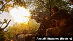 Також війська РФ активно діють на Новопавлівському та Лиманському напрямках