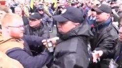 В Киеве подрались националисты и участники акции «Бессмертный полк» (видео)