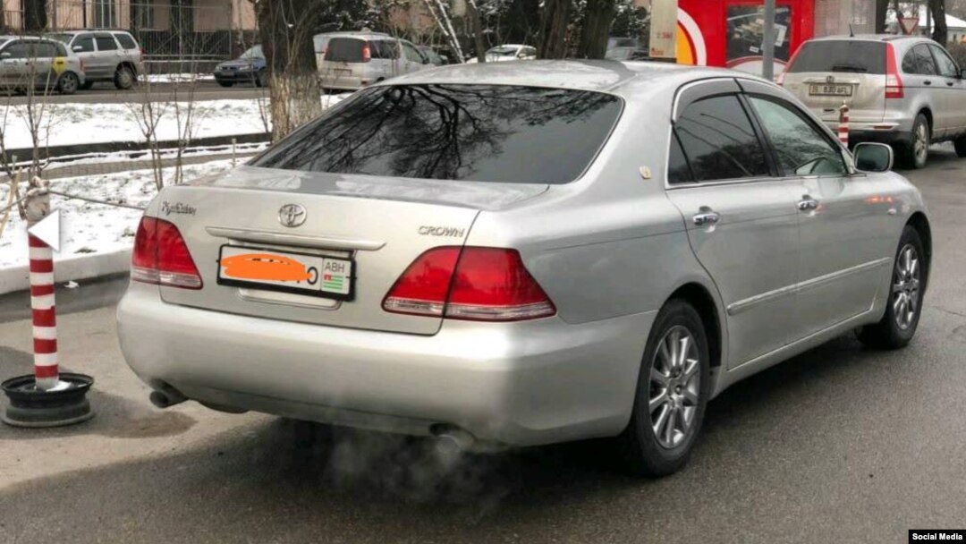 Toyota Crown с абхазскими номерами в Бишкеке. Иллюстративное фото. 