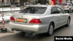 Toyota Crown с абхазскими номерами в Бишкеке. Иллюстративное фото. 