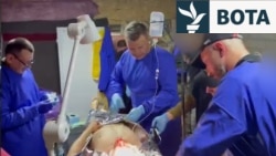Lufta e mjekëve ukrainas për të shpëtuar jetë në front