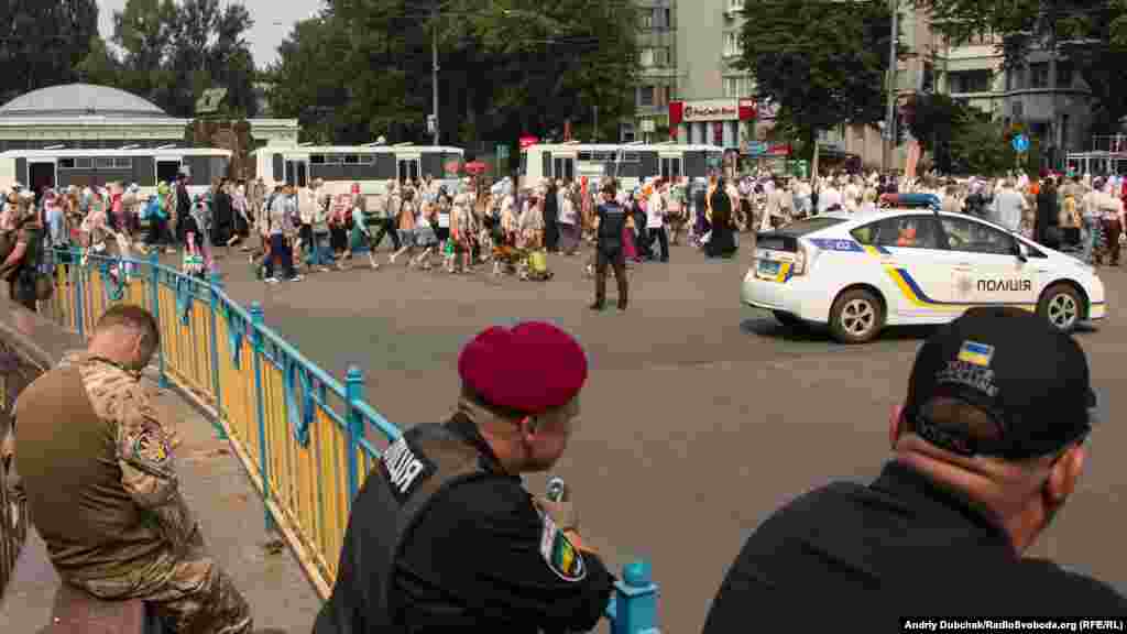 У поліції заявили, що майже 5 тисяч правоохоронців забезпечують порядок і громадську безпеку під час цих заходів