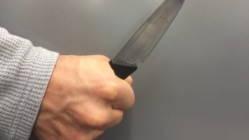 В Набережных Челнах школьник принес на урок нож и угрожал расправой