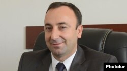 ՍԴ նախագահ Հրայր Թովմասյան, արխիվ