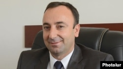 Հրայր Թովմասյան, արխիվ