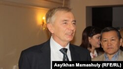 Игорь Рогов в бытность председателем Конституционного совета Казахстана.