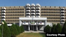 Тошкент давлат техника университети биноси