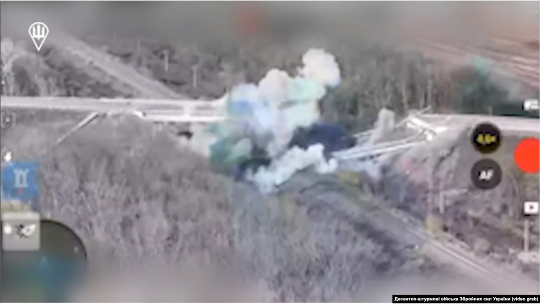 Скріншот відео боїв під час спроби ЗС РФ зайти у тил Сил оборони України через газогін в районі Суджі на Курщині