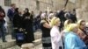 Біля входу в храм Христа Спасителя, Єрусалим, 21 квітня 2011 року