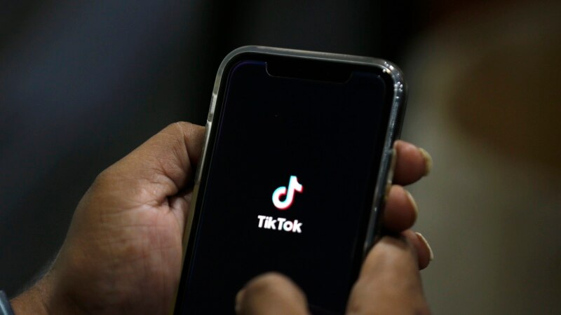 Российский офис TikTok предложили сотрудникам релокацию