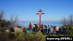 Поклонний хрест на галявині Констант на горі Аю-Даг, ілюстративне фото