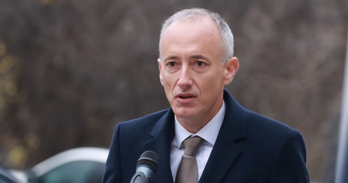 Добро утро!Най-важното е тук:Изпитът по математикаТръмп и ГренландияПрекръстеното Стефан СтамболовоПравителството