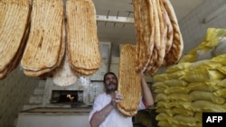 Iranian bakers are more reliant than ever on foreign grain to make their bread. (file photo)