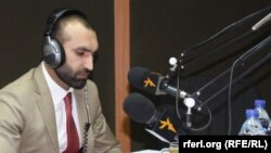 د سیاسي چارو یو څېړونکی انتظار خادم