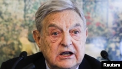 George Soros la o conferință de presă la Davos