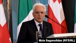 Sergio Mattarella (na slici) se pojavio kao kompromisni kandidat nakon što su se mnogi poslanici uzdržali od glasanja, a kandidati koje su predložile vladajuće stranke nisu uspele da prikupe dovoljnu podršku