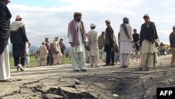 Violence increases in Afghanistan -Site of a bomb attack in Khost province