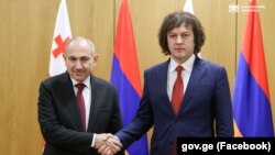სომხეთის პრემიერ-მინისტრი ნიკოლ ფაშინიანი(მარცხნივ) და საქართველოს პრემიერ-მინისტრი ირაკლი კობახიძე(ფოტო არქივიდან) 
